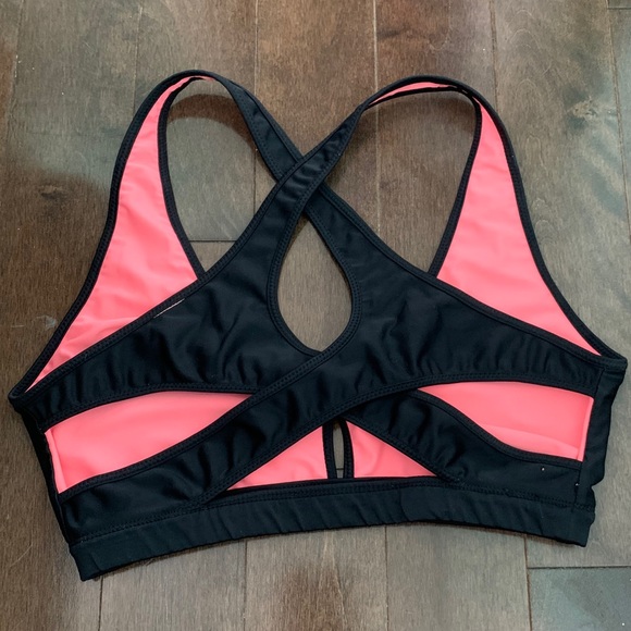 Fabletics Reversible Bikini Top🔥 - Picture 3 of 5